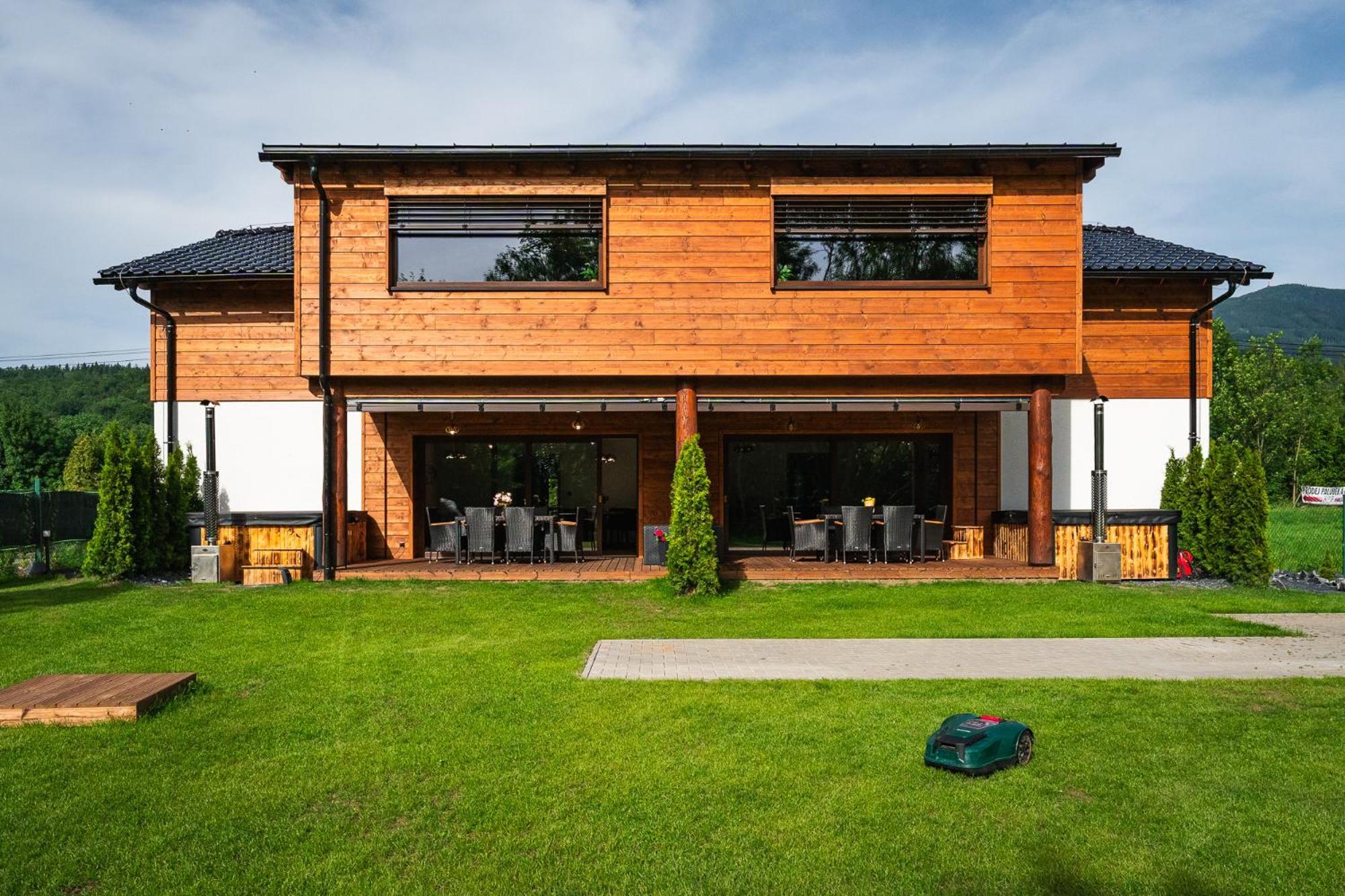 Luxapart Golf Ostravice Buitenkant foto